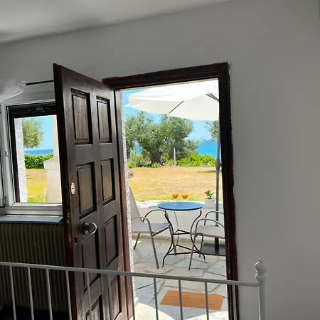 Seastone Beachfront Apartment