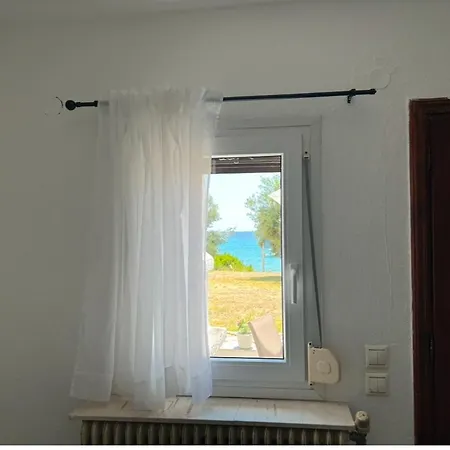 Seastone Beachfront Apartament *