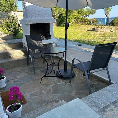 Seastone Beachfront Apartment